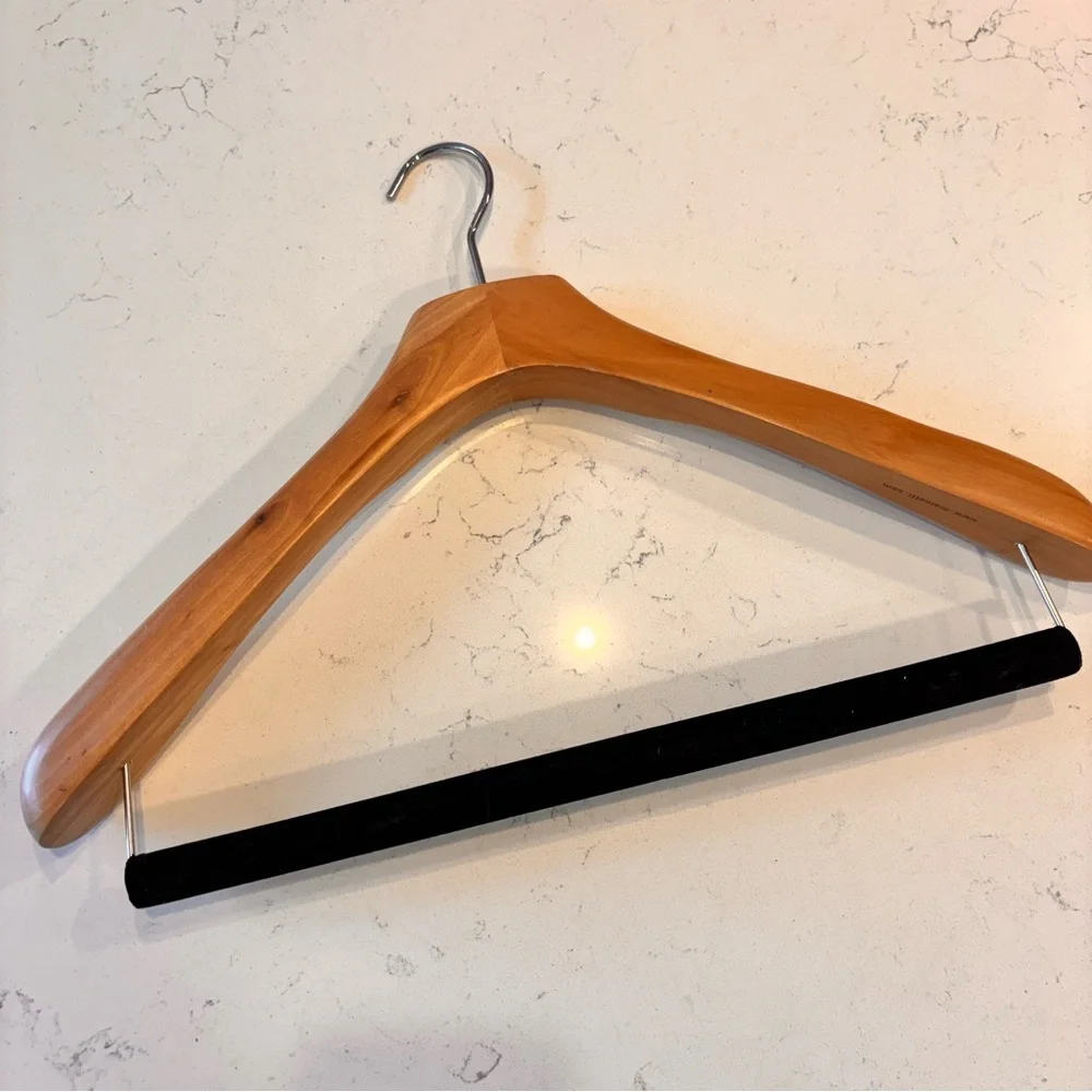 Mainetti Wood Suit Hanger
